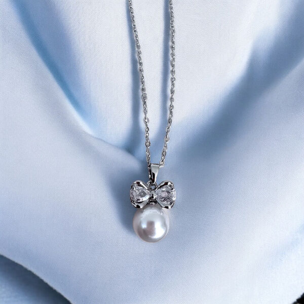 Luna Pearl Necklace - Silver