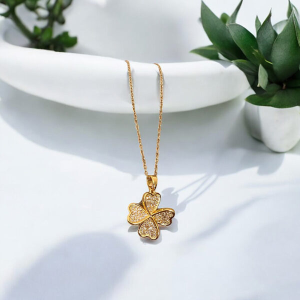 Lucky Clover Necklace - Gold