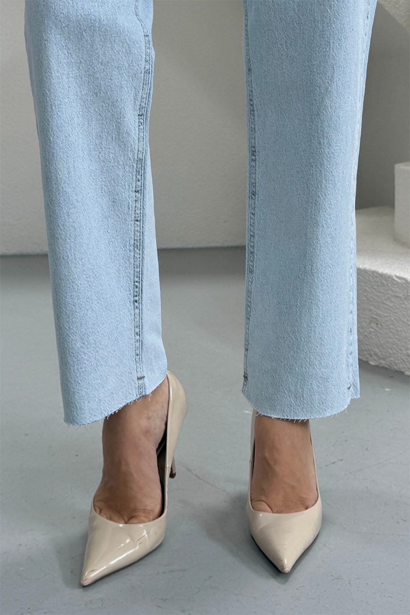 Bella Push Up Flare Jeans - Light Blue - Image 3